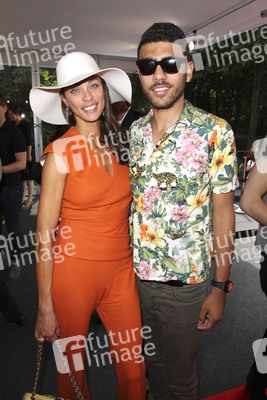 Lilly Becker, Noah Becker