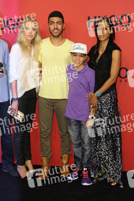 Noah Becker mit Freundin Laura, Barbara Becker mit Sohn Elias