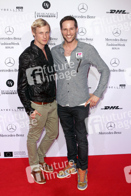 Jochen Schropp mit Begleitung