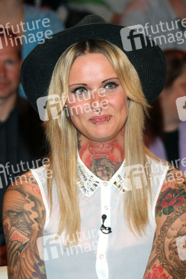 Jennifer Weist (Jennifer Rostock)