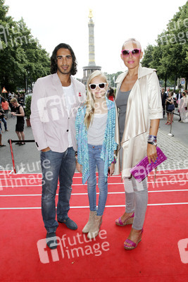 Umut Kekilli, Natascha Ochsenknecht mit Tochter Cheyenne Savannah