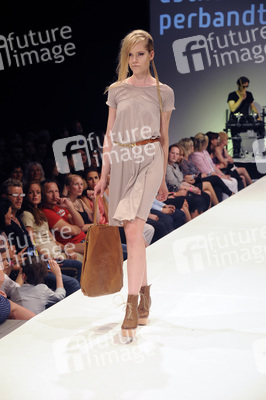 Esther Perbandt Model