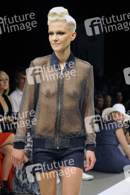 Esther Perbandt Model