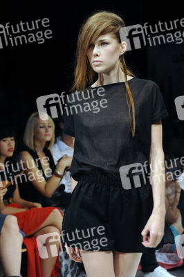 Esther Perbandt Model