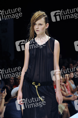 Esther Perbandt Model