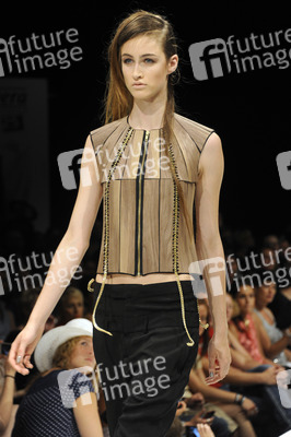 Esther Perbandt Model