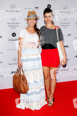 Maria Wedig, Sarah Mühlhause