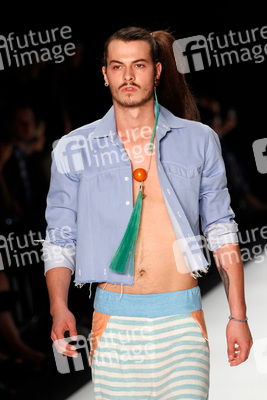 Romanian Designers Model