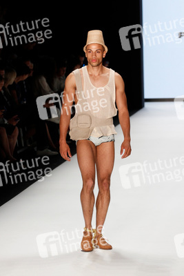 Romanian Designers Model