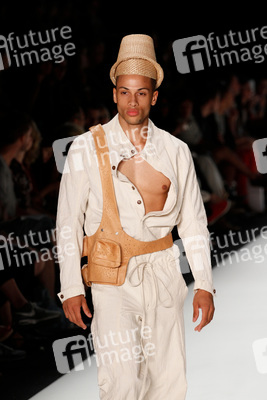 Romanian Designers Model