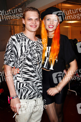 Wilson Gonzalez Ochsenknecht, Bonnie Strange