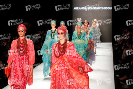 Dominique Miller, Amelie Klever