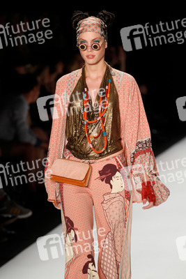 Sarah-Anessa Hitzschke