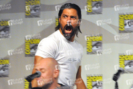 Manu Bennett