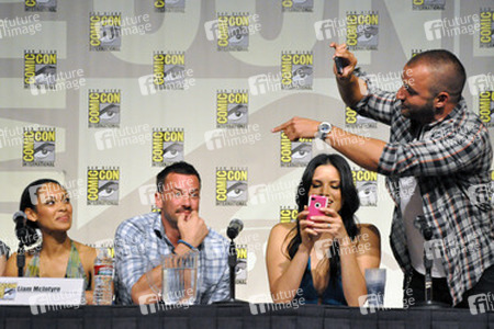 Cynthia Addai-Robinson, Craig Parker, Katrina Law, Andy Whitfield