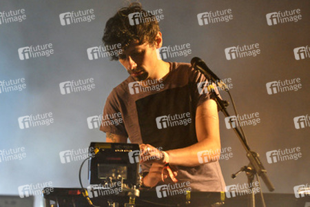 Gordon Moakes (Bloc Party)