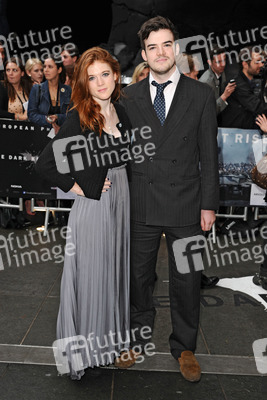 Rose Leslie mit Begleitung