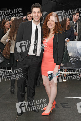 Blake Harrison mit Begleitung