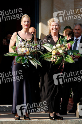 Katharina Wagner, Eva Wagner-Pasquier