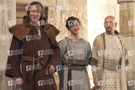 Stellan Skarsgard, Tom Payne, Ben Kingsley