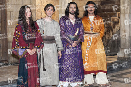 Emma Rigby, Tom Payne, Olivier Martinez, Elyas M'Barek