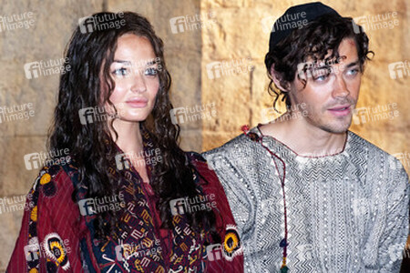 Emma Rigby, Tom Payne 
Emma Rigby, Tom Payne