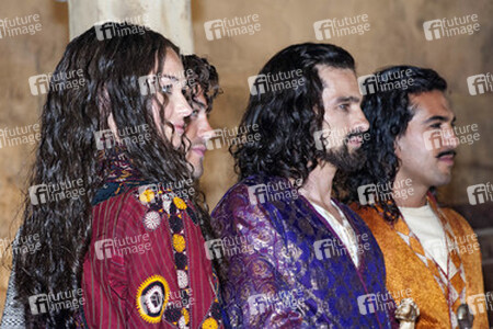 Emma Rigby, Tom Payne, Olivier Martinez, Elyas M'Barek