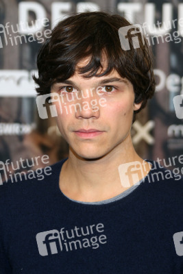 Sebastian Urzendowsky