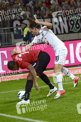 Szabolcs Huszti, Antonio Valencia