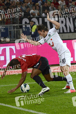 Szabolcs Huszti, Antonio Valencia