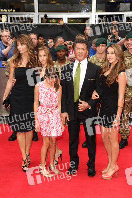 Sylvester Stallone mit Gattin Jennifer Flavin und Töchtern Sistine Rose, Scarlet Rose und Sophia Rose