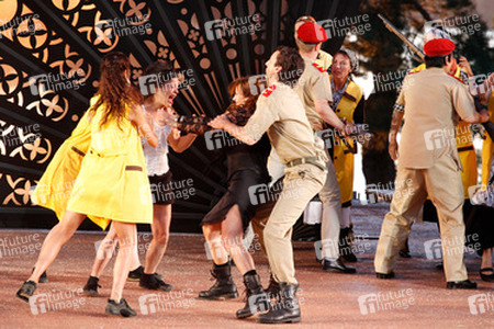 Julia Rutigliano, Hans-Georg Priese