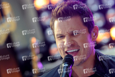 Nick Lachey (98 Degrees)
