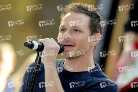 Drew Lachey (98 Degrees)