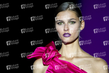 Hannibal Laguna Model