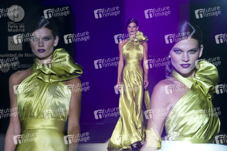 Hannibal Laguna Model