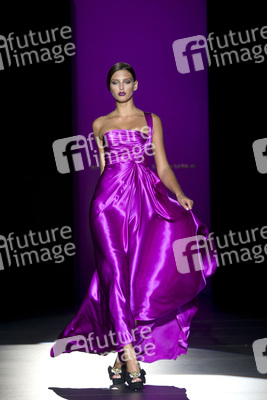 Hannibal Laguna Model