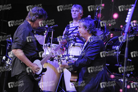 Rory MacDonald, Calum MacDonald, Bruce Guthro (Runrig)