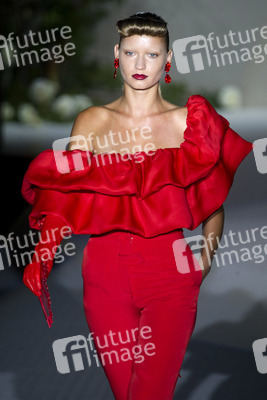 Desfile de Roberto Verino Model