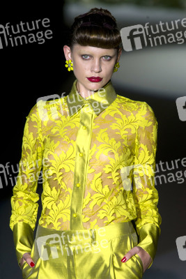 Desfile de Roberto Verino Model