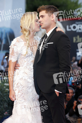 Maika Monroe, Zac Efron