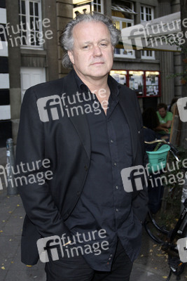 Julian Roman Pölsler