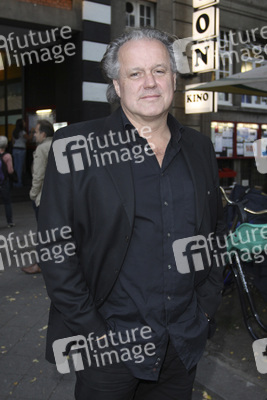 Julian Roman Pölsler