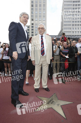 Klaus Wowereit, Kenneth Adam