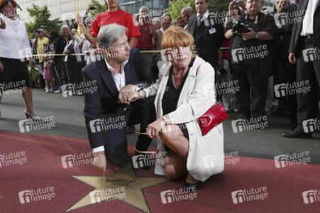 Klaus Wowereit, Hannelore Hoger