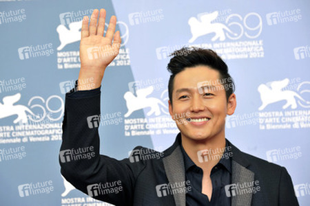 Lee Jung-jin / Jung-jin Lee