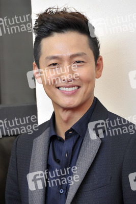 Lee Jung-jin / Jung-jin Lee