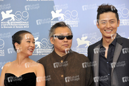 Cho Min-soo / Min-soo Jo, Kim Ki-duk / Ki-duk Kim, Lee Jung-jin / Jung-jin Lee
