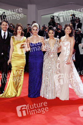 Rachel Korine, Ashley Benson, Vanessa Hudgens, Selena Gomez