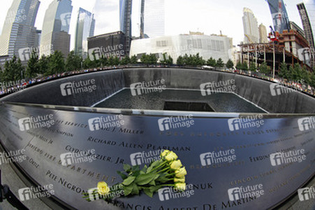 National September 11 Memorial and Museum - Gedenkbrunnen